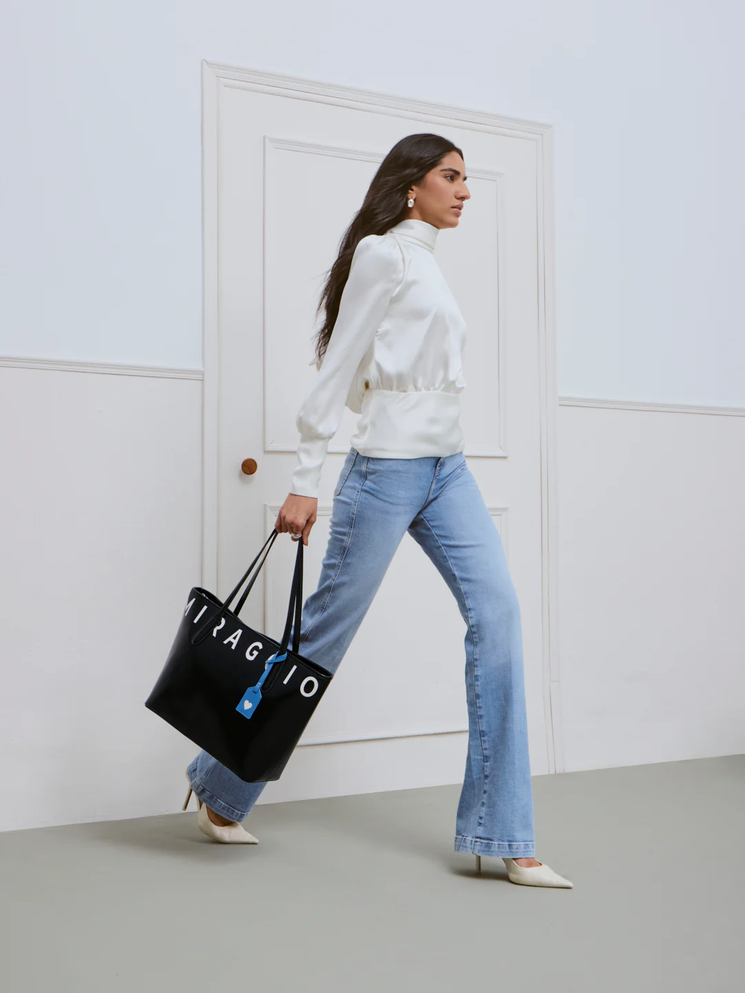 Akiva Tote Bag - Image 6