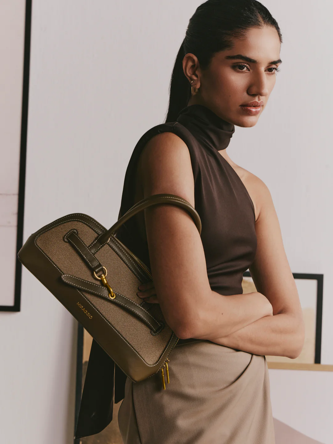 Arlena Top Handle - Image 8