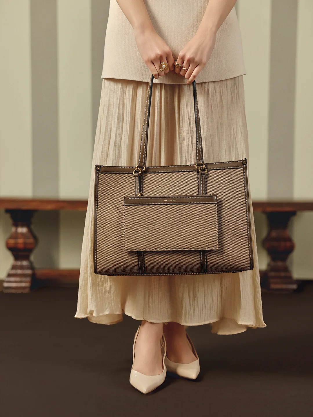 Caitleen Tote Bag - Image 7
