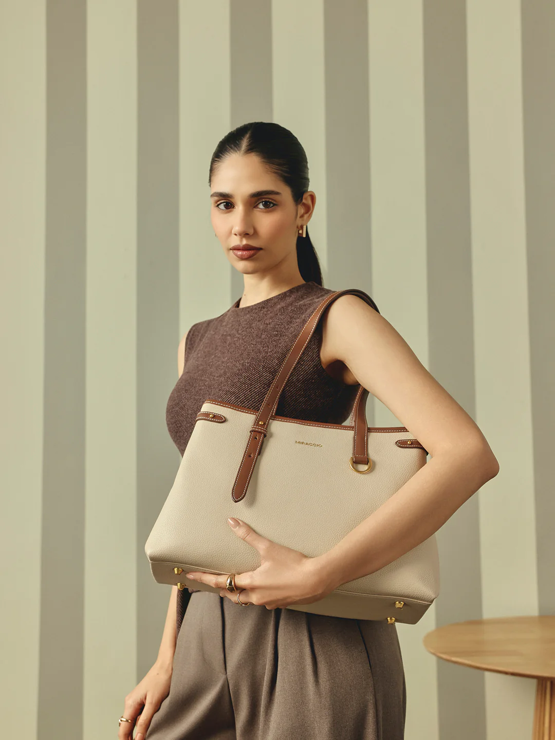 Darleen Tote Bag - Image 6