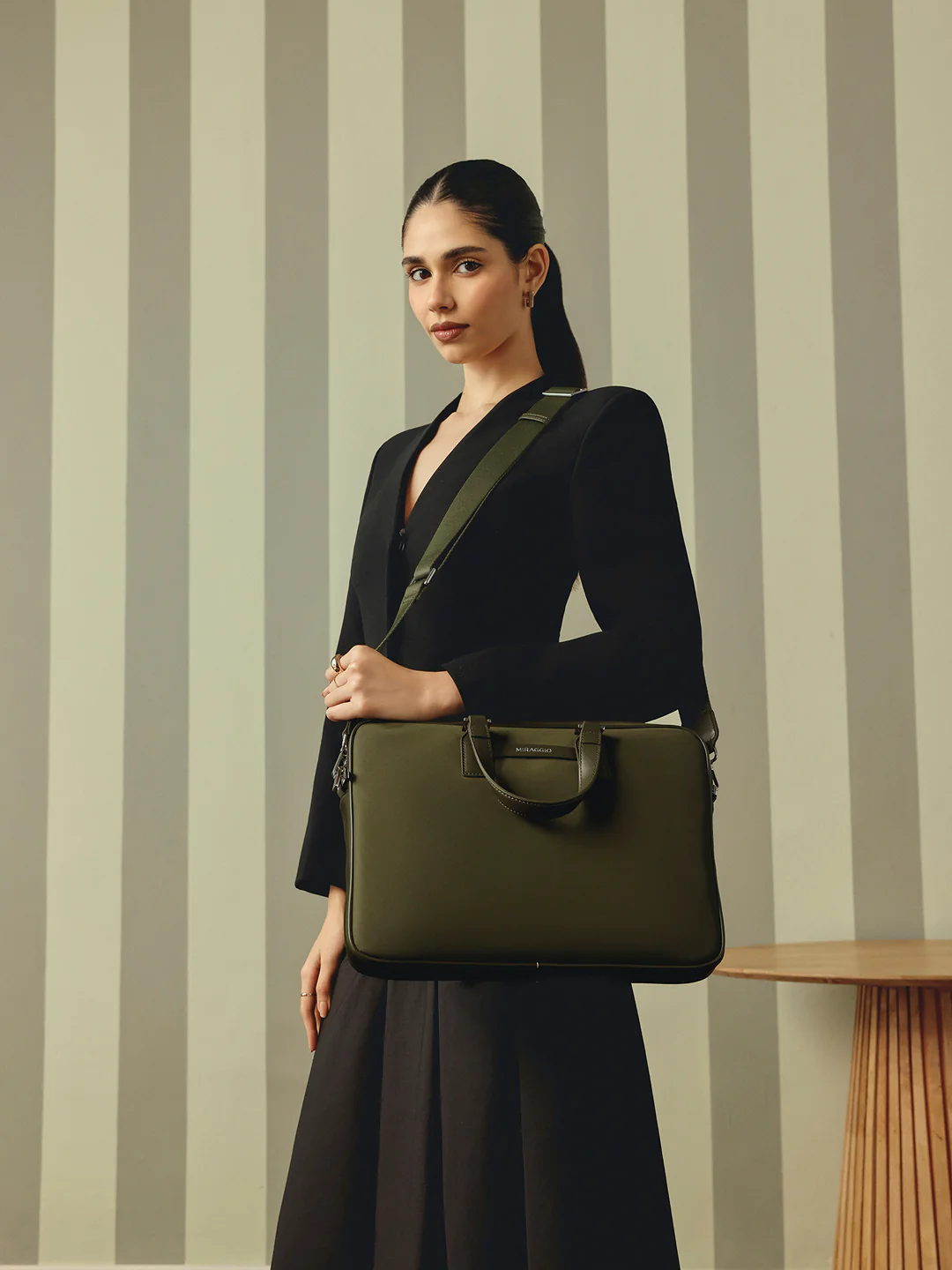 Echo Laptop Bag - Image 7