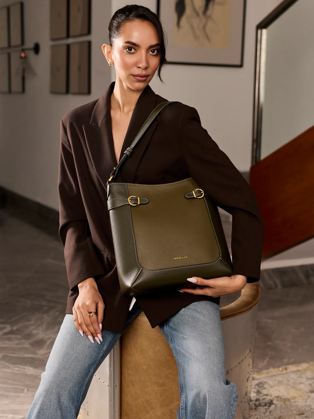 Elinor Hobo Bag - Image 8