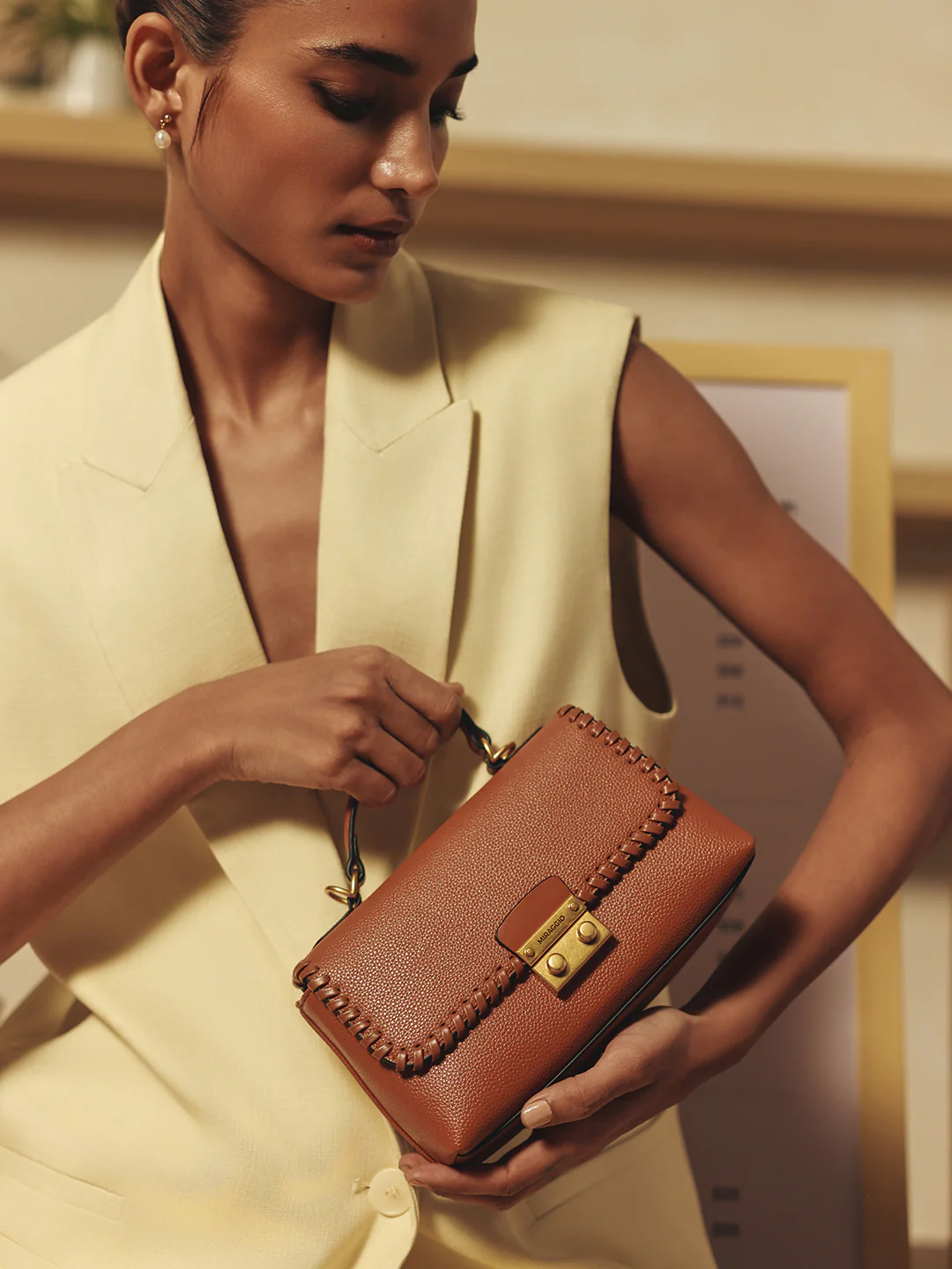 Everly Crossbody Bag - Image 7