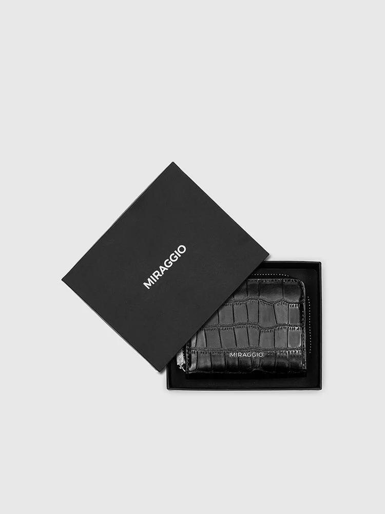 Lea Bi-Fold Wallet - Image 7