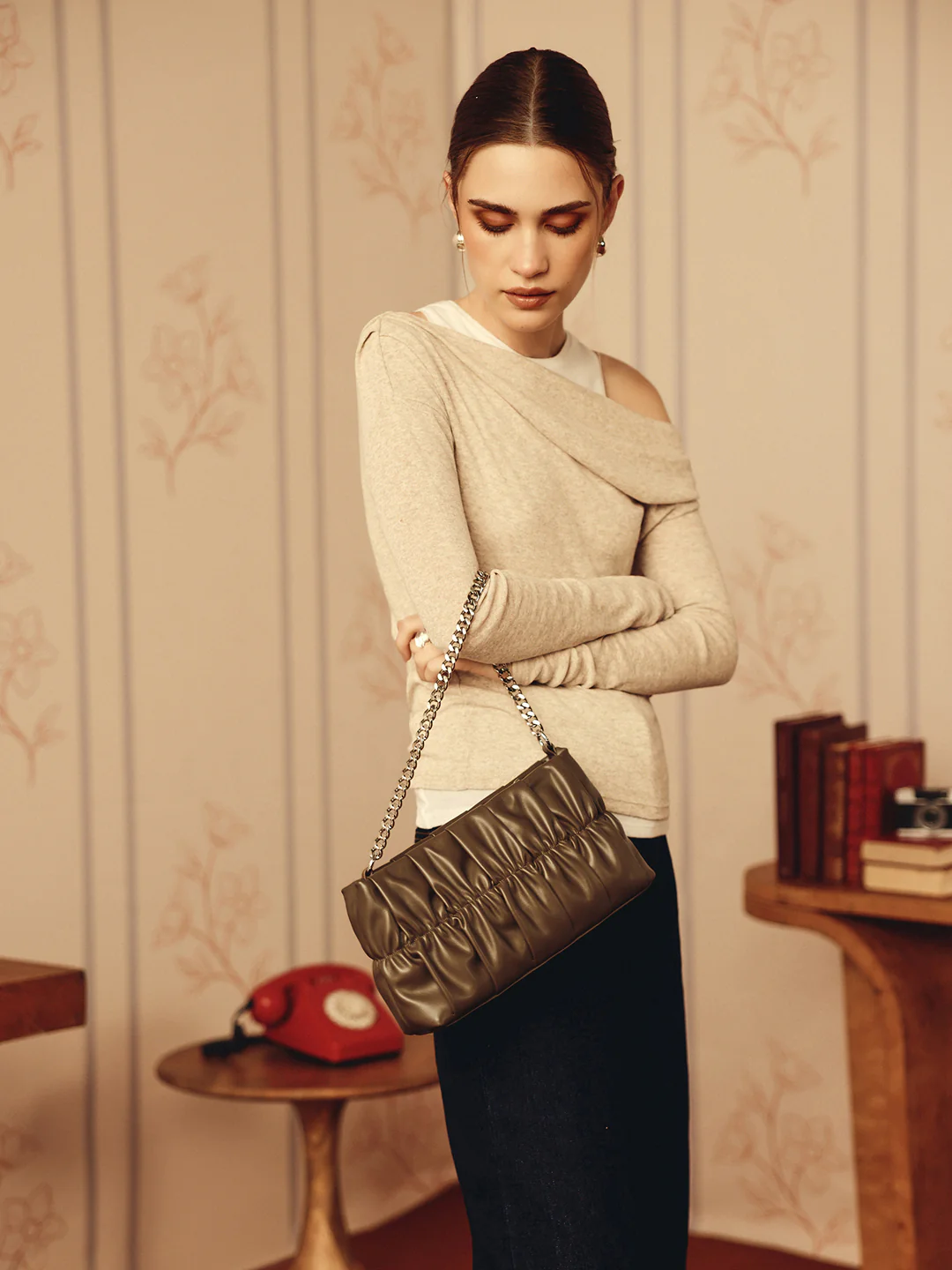 Lilith Shoulder Bag - Image 7