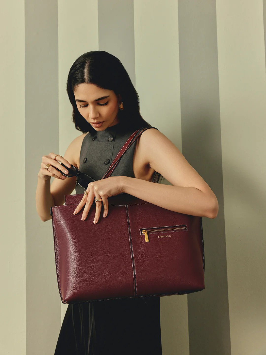 Linda Tote Bag - Image 6