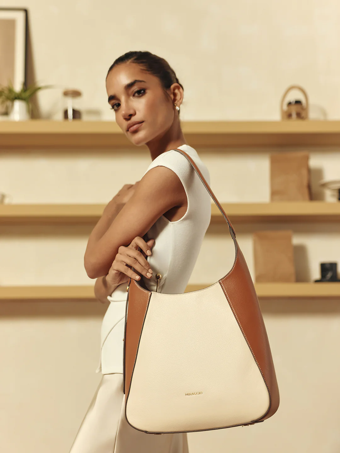Robyn Hobo Bag - Image 6