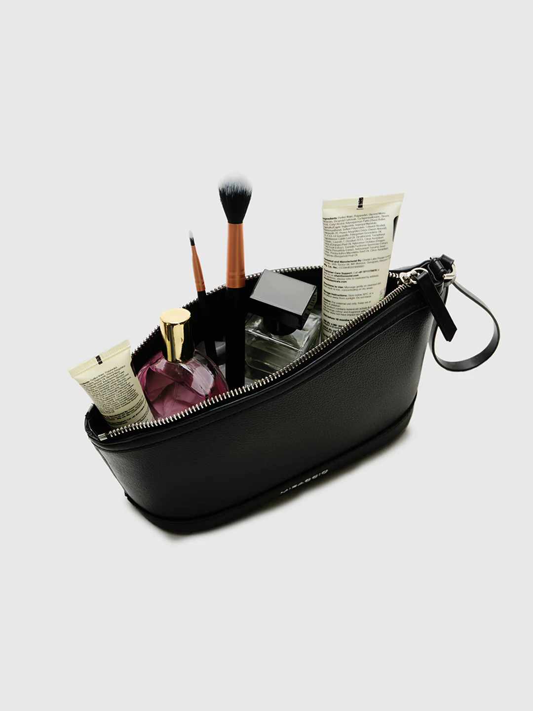 Soho Travel Pouch - Image 5