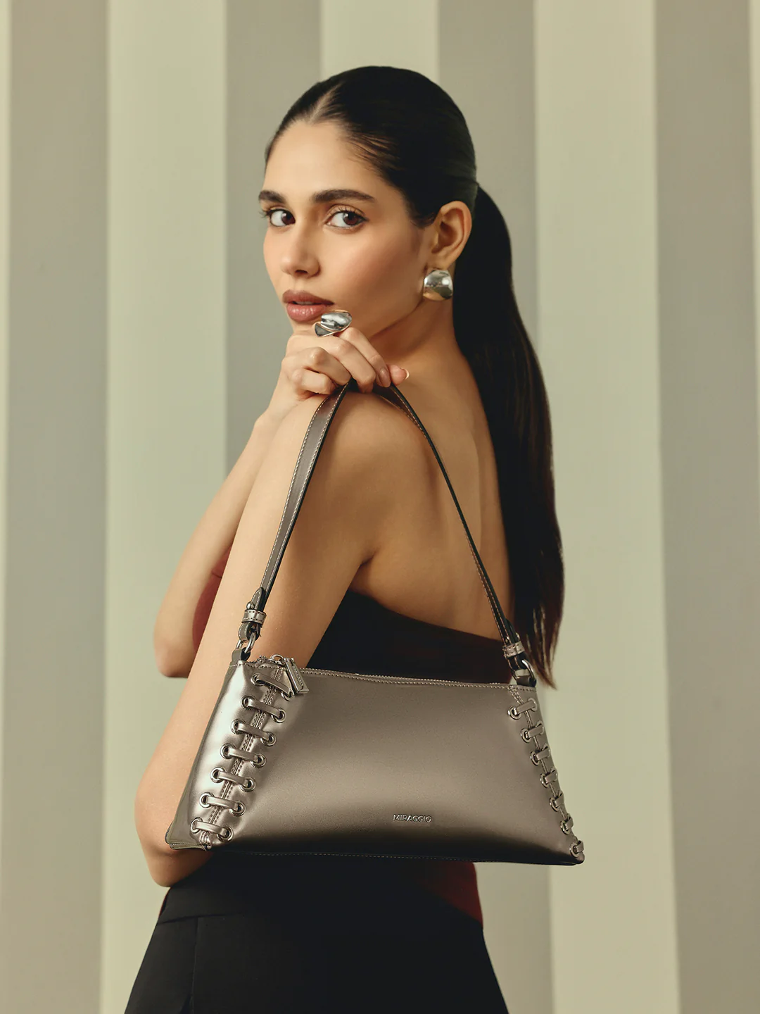 Tyla Shoulder Bag - Image 6