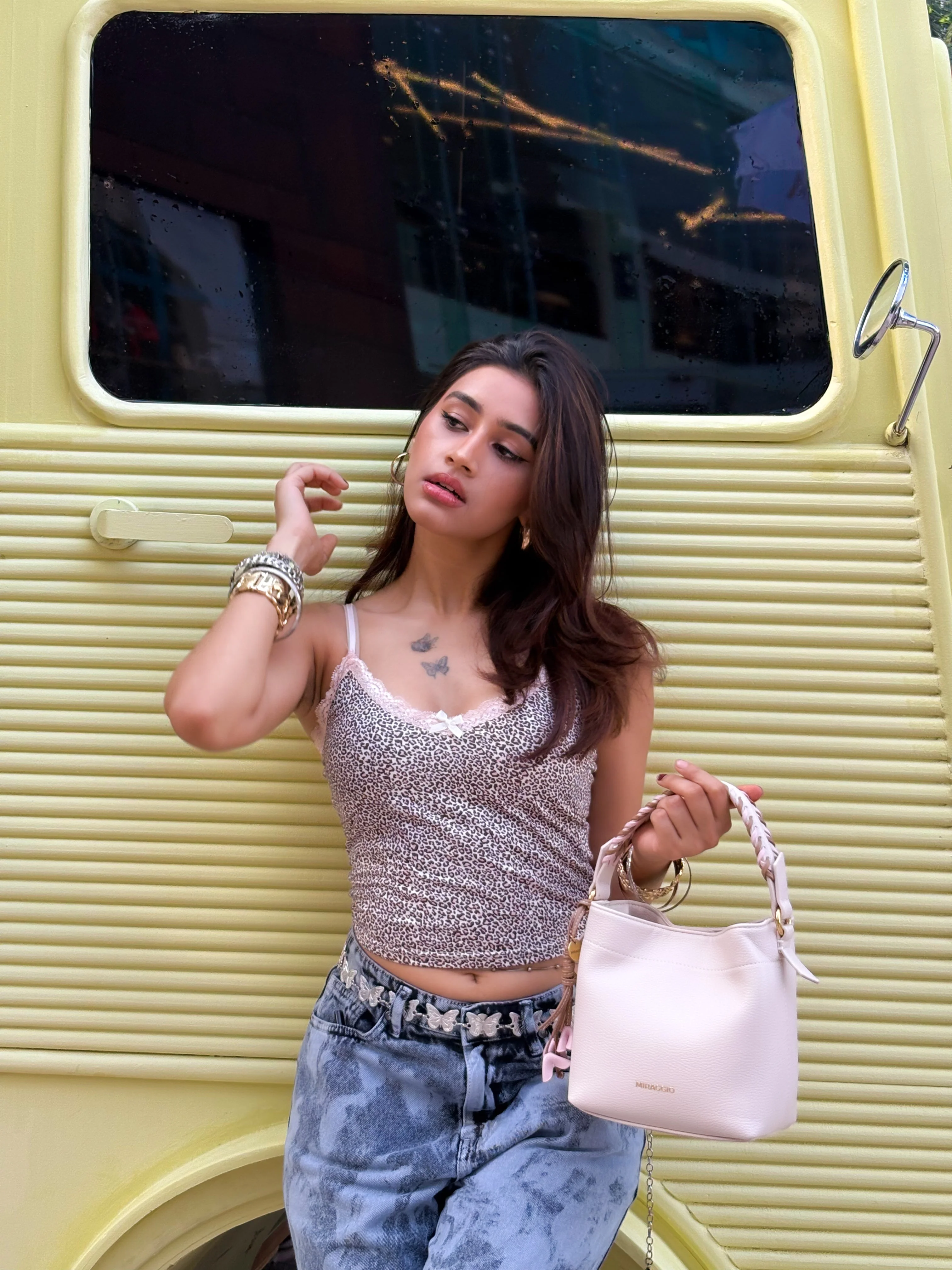 Vanilla Bucket Bag - Image 6